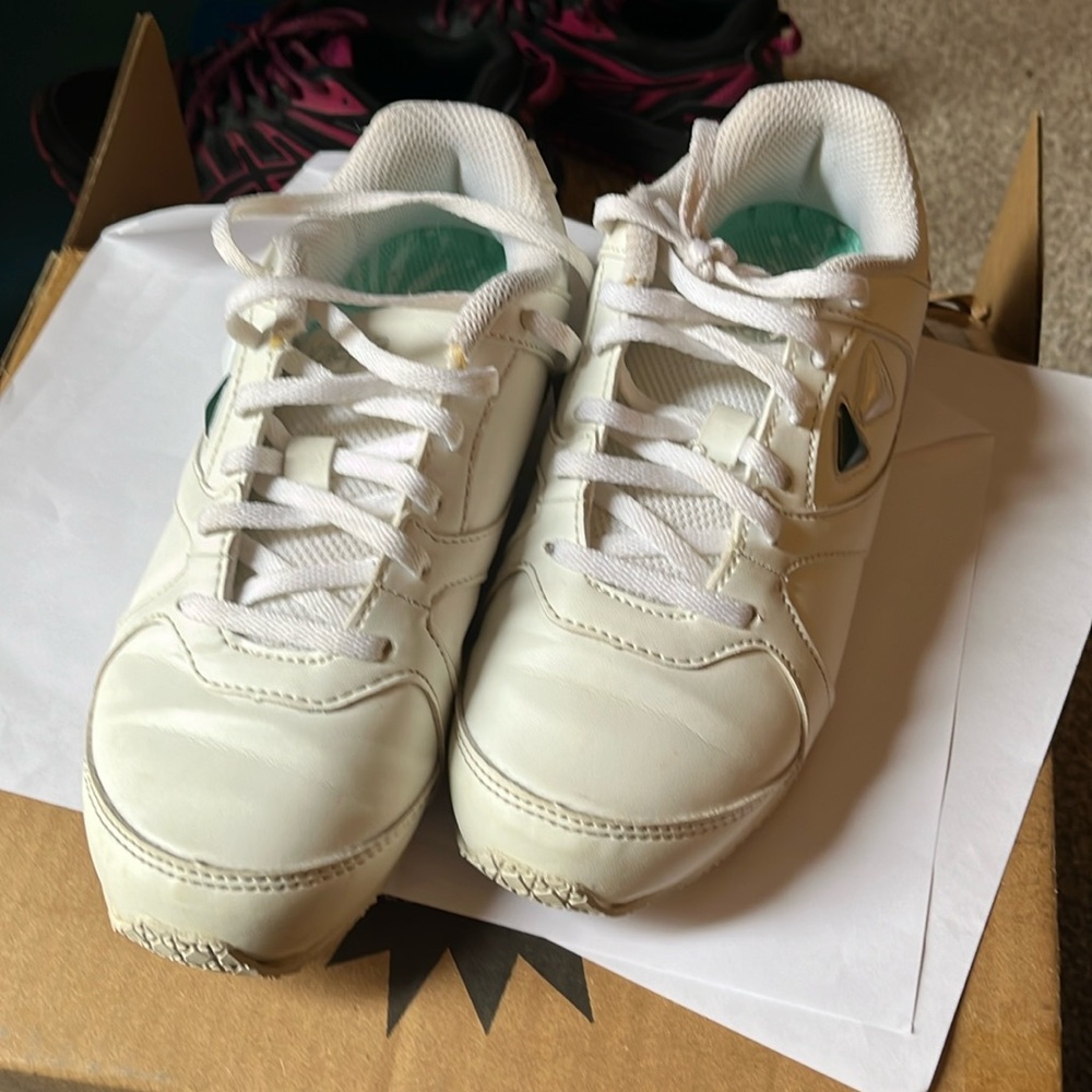 Kaepa Cheer Shoes - worn one season